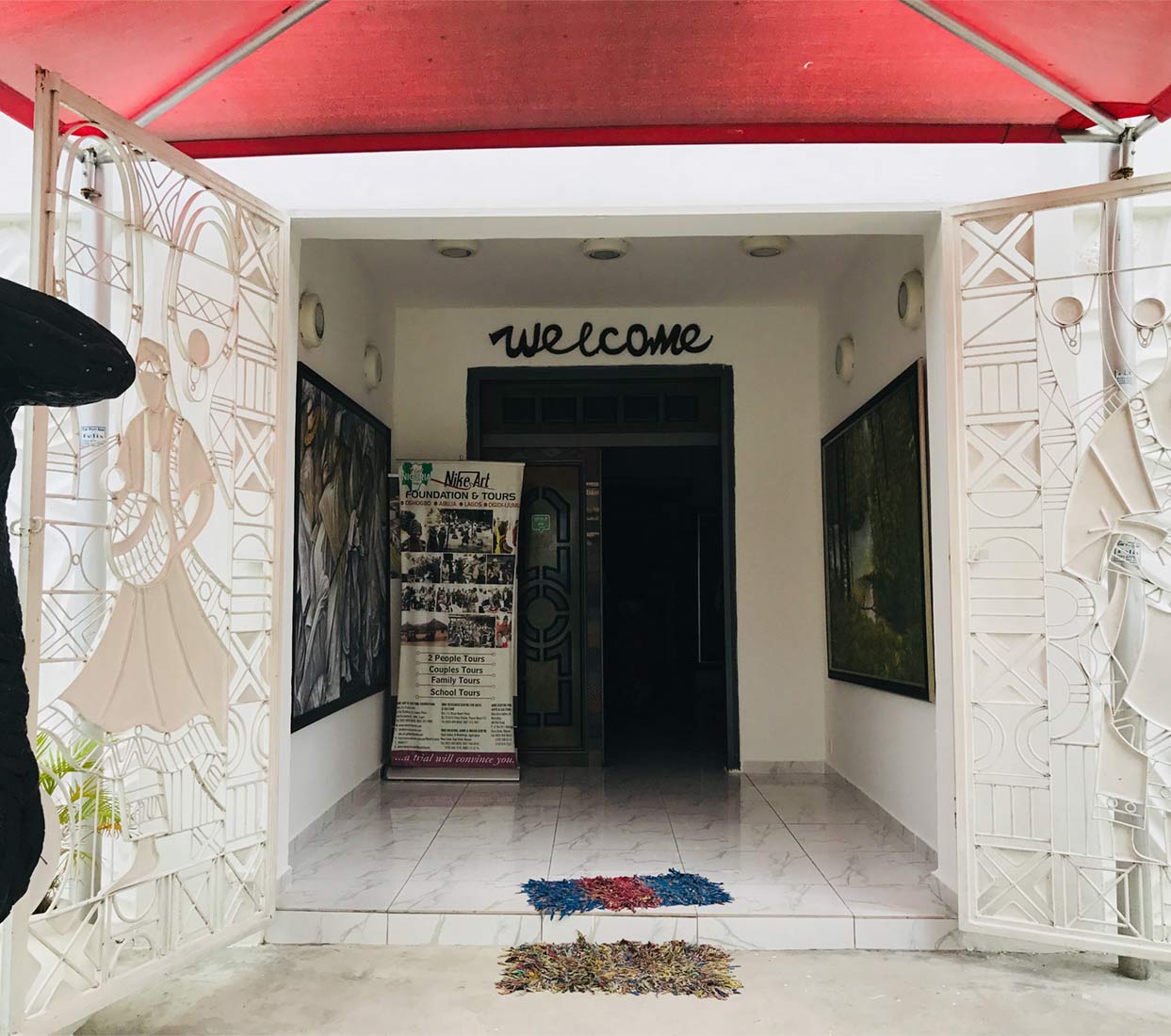 Top five places we recommend for that memorably "I was in Lagos" shot. 12 Nike Art Gallery 3