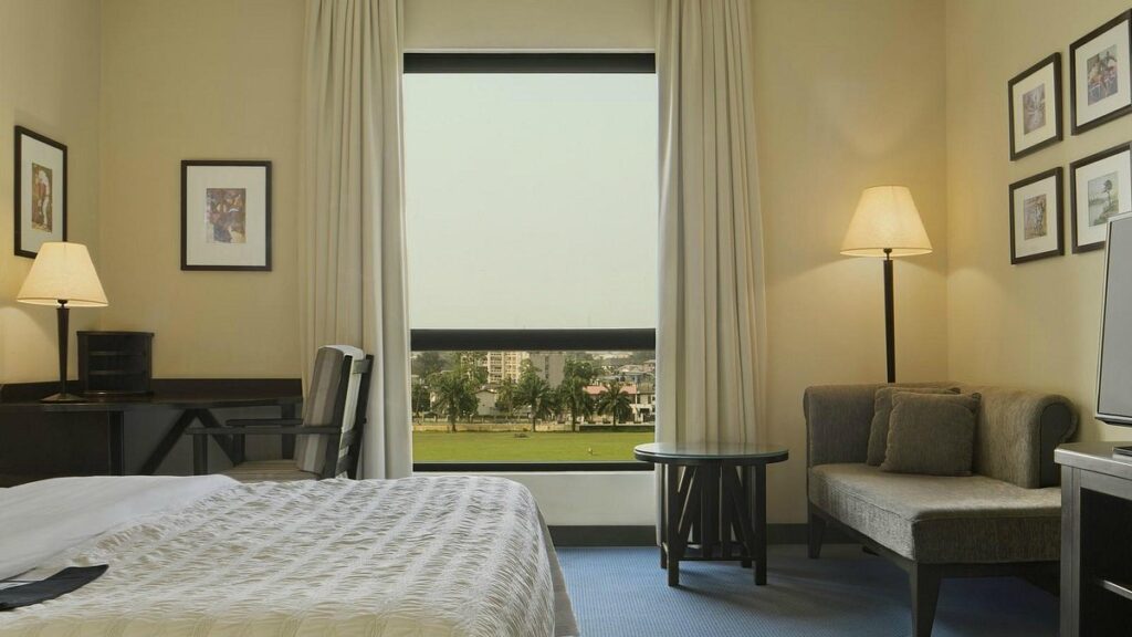 Nigerian Luxury Hotels: A 2024 Narrative 1 NIGERIAN LUXURY HOTELS