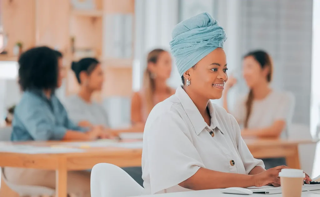 Desbloquear el éxito: 5 ventajas clave de la formación en hostelería para ofrecer un servicio excepcional y ser irresistible en 2025 2 hospitality Industry Training, formación en hostelería, inversión en hostelería, the wheatbaker hotel, ikoyi lagos